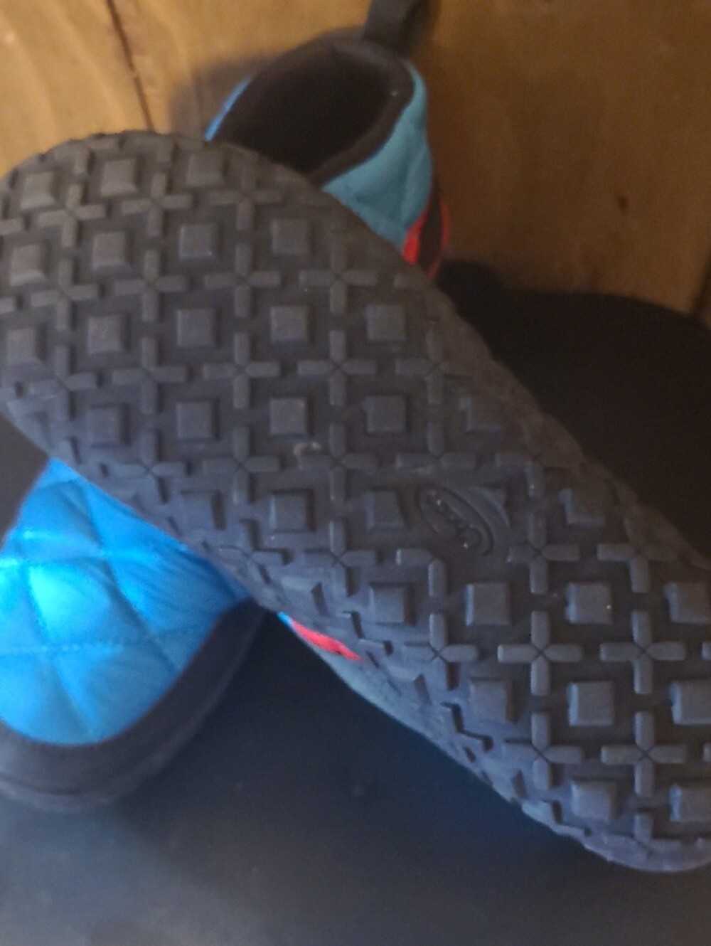Chaco Rumble Puff Booties - Picture 2 of 3